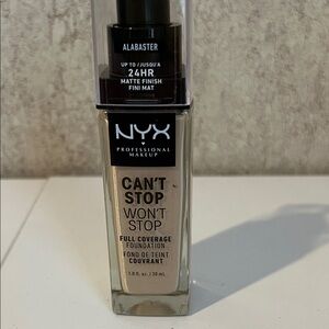 NYX Can't Stop Won't Stop Foundation - Alabaster (Light Cream)